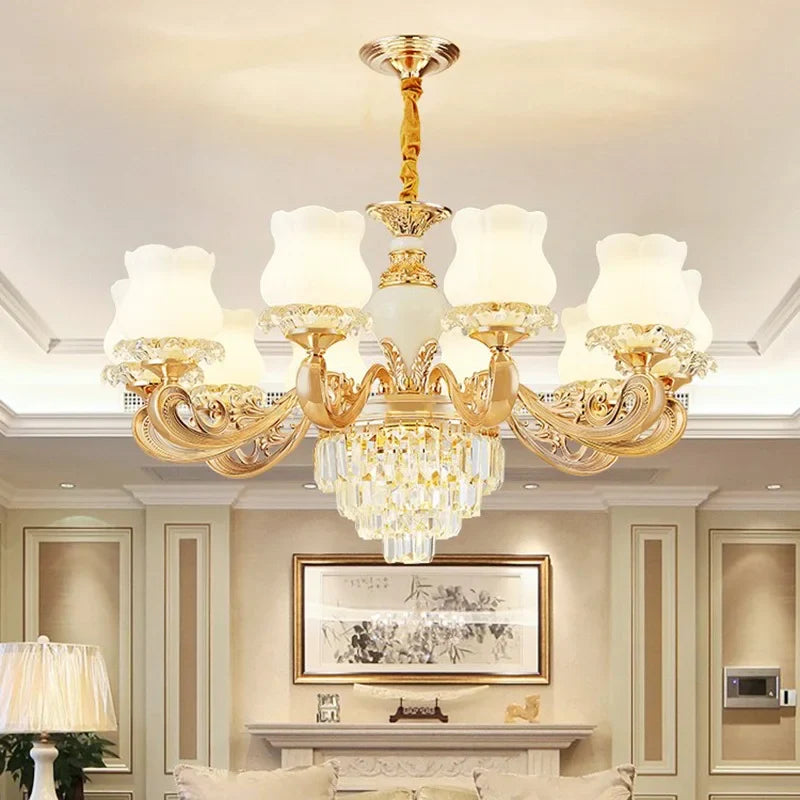 lampadario moderno in cristallo per un'illuminazione elegante e raffinata
