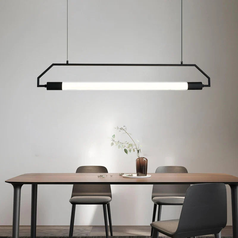 Lampadario contemporaneo elegante per un'atmosfera accogliente