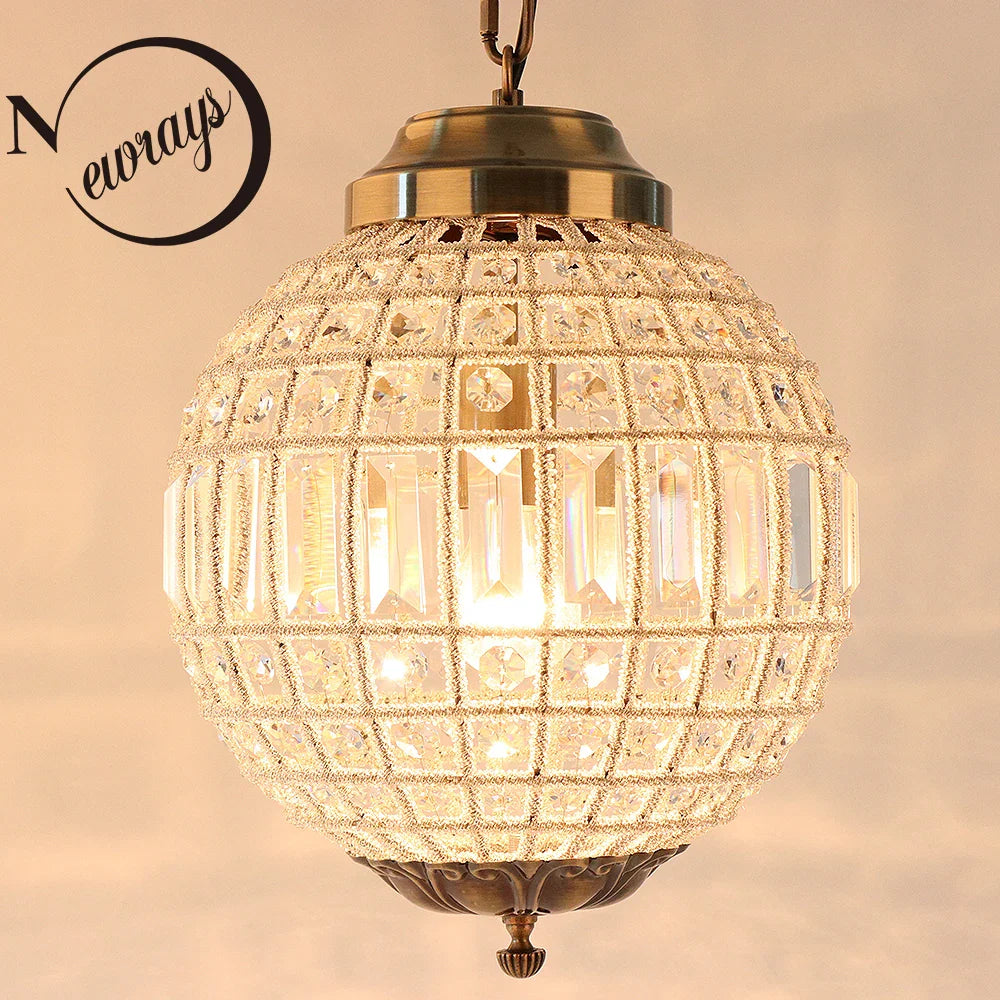 Lampadario moderno con cristalli retrò luminoso