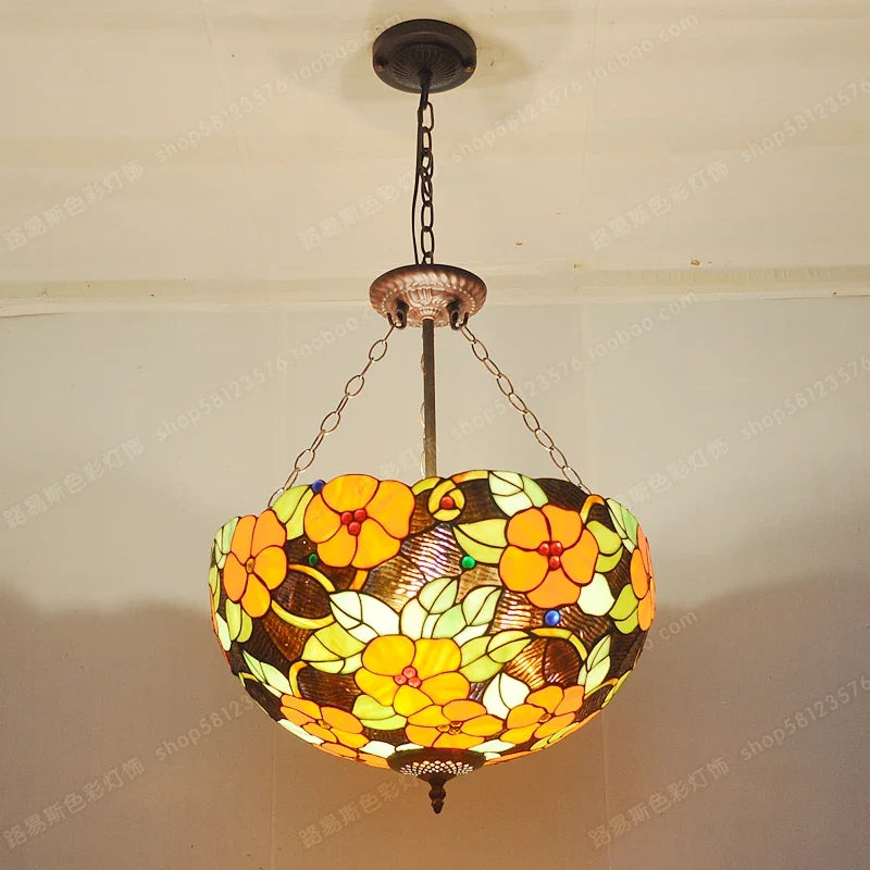 lampadario stile anti-europeo con fiori ricchi in vetro tiffany