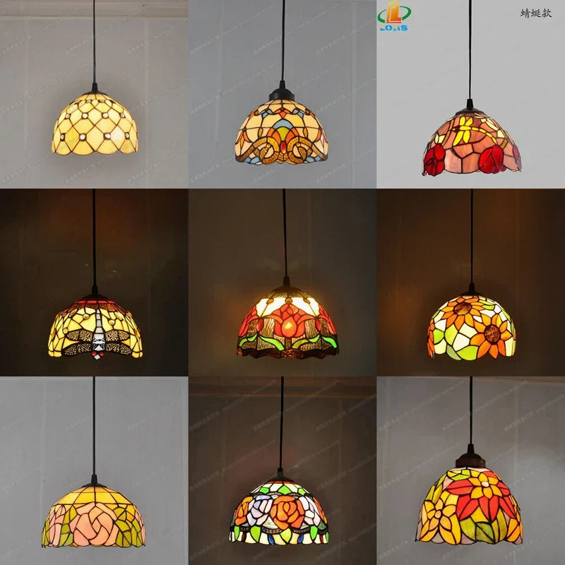 lampadario in vetro colorato stile tiffany per illuminazione decorativa antica