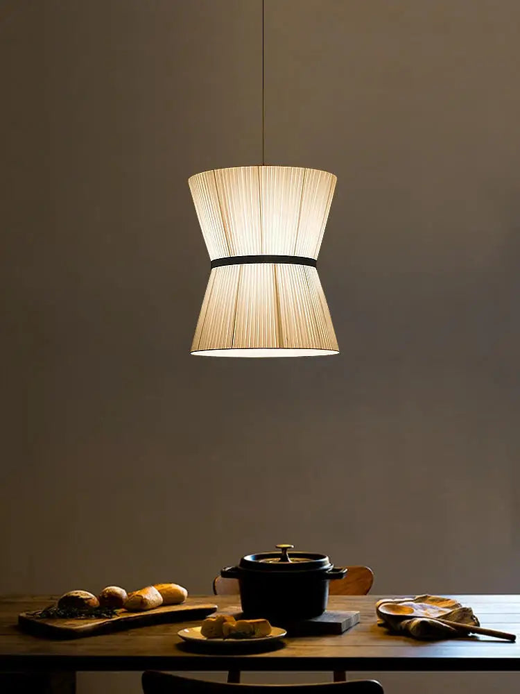 Lampadario minimalista elegante in tessuto