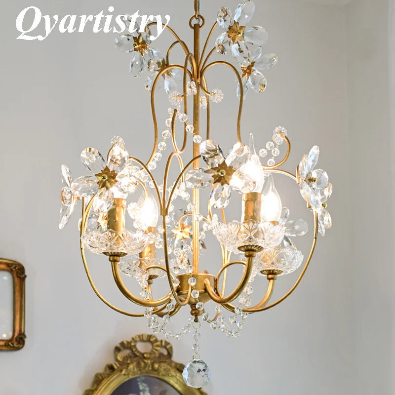 Lampada a sospensione vintage chic in cristallo.