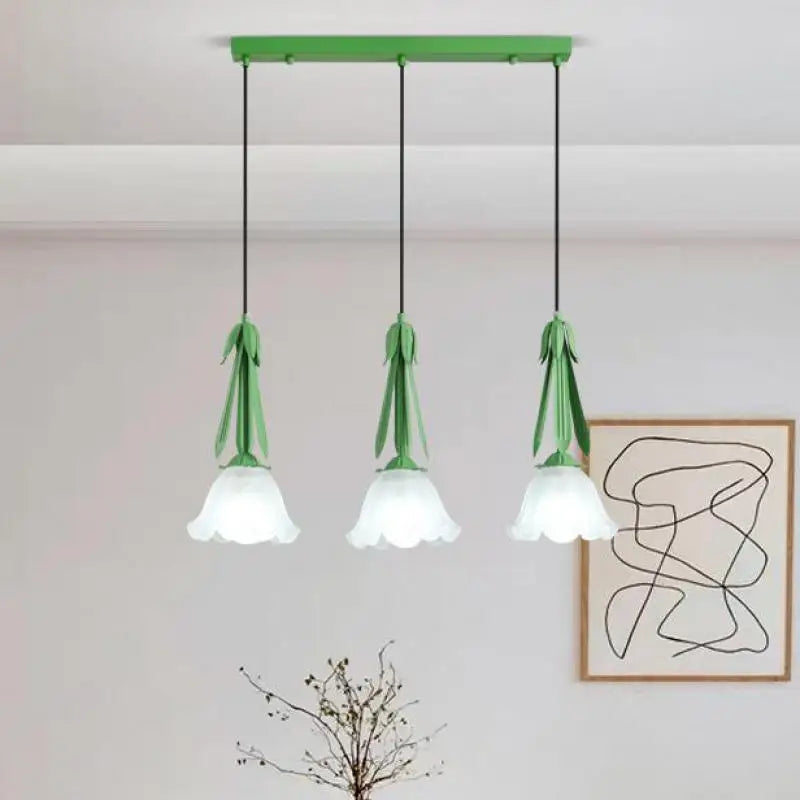 lampadario in vetro per illuminazione sospesa negli spazi moderni