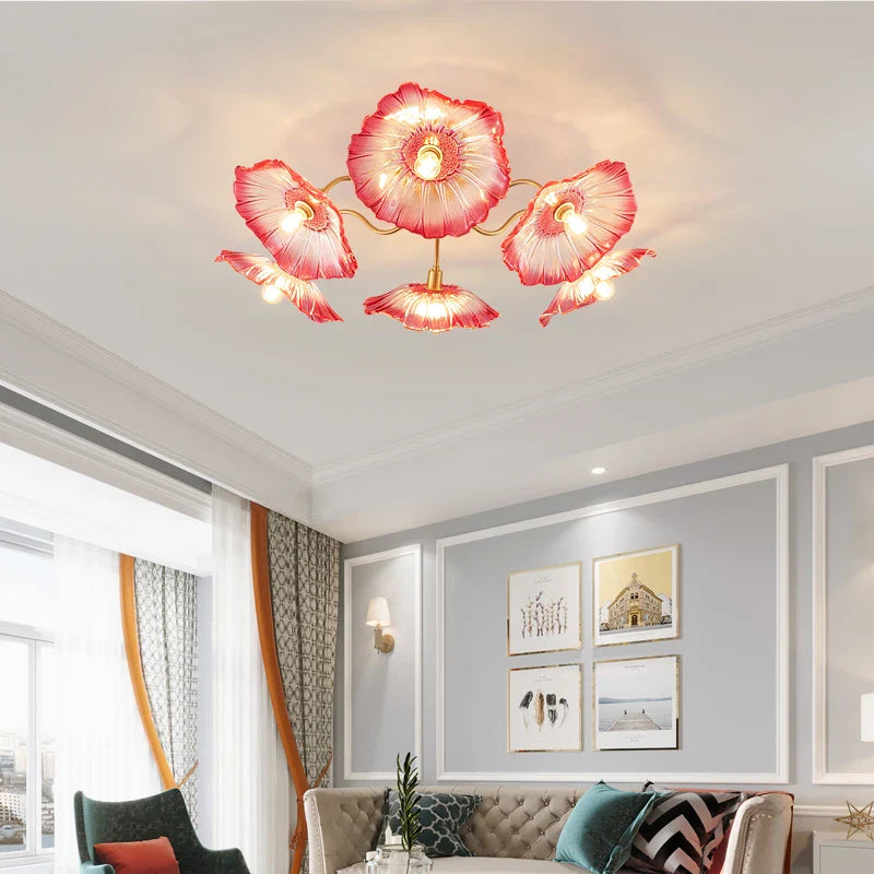 Lampadario dorato design nordico elegante