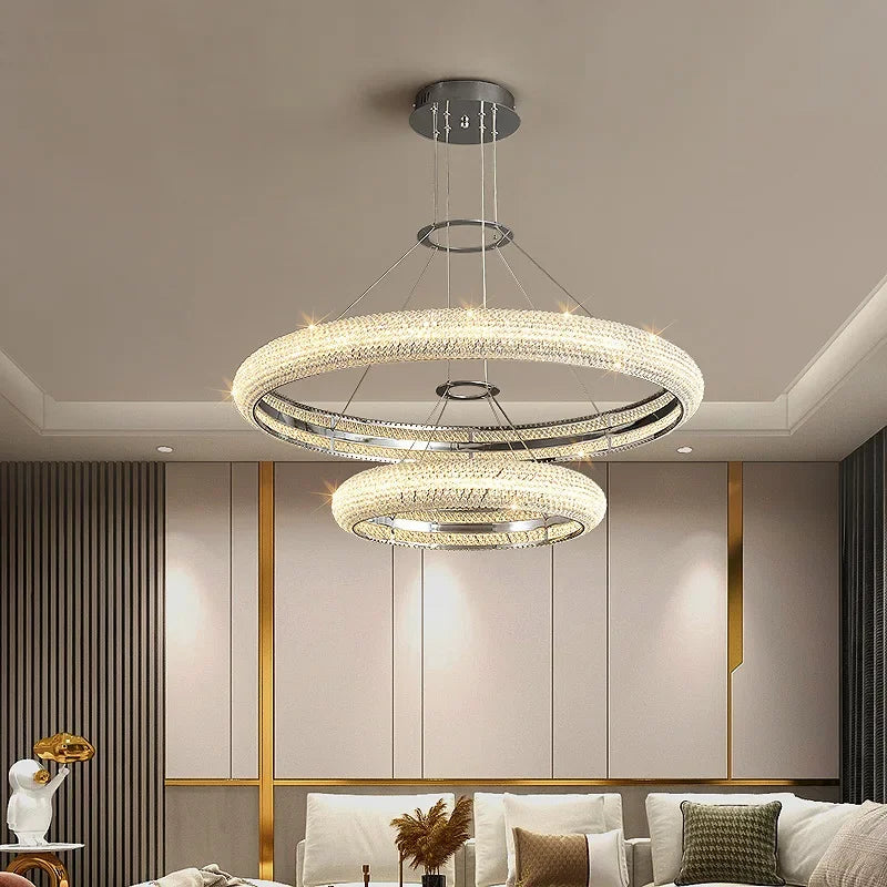 Lampadario moderno elegante, design essenziale