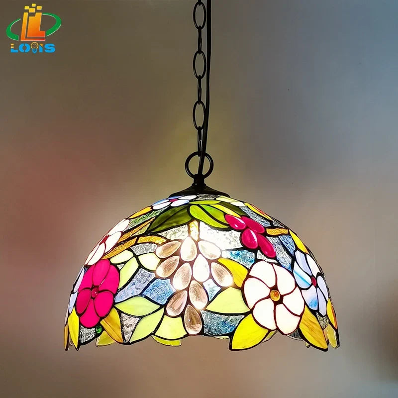 Lampadario floreale sospeso dal design elegante