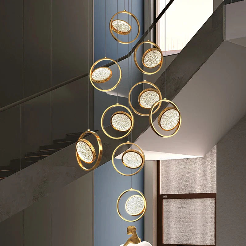 Lampadario moderno minimalista luminoso