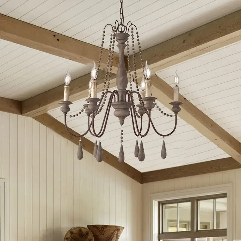 lampadario in legno retrò per decorazione d'interni elegante