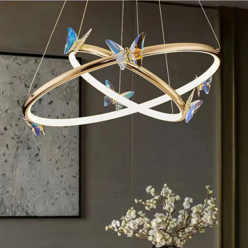 lampadario moderno a forma di farfalla con anello dorato decorativo