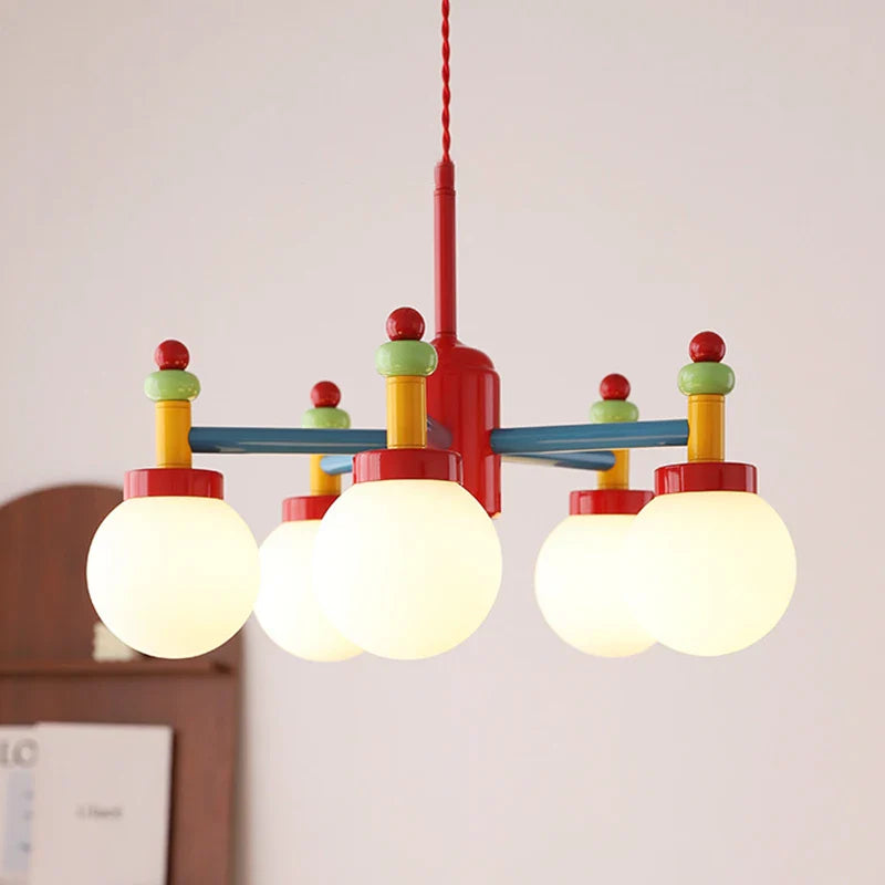 lampadario antico multicolore per spazi diversi e decorazioni moderne