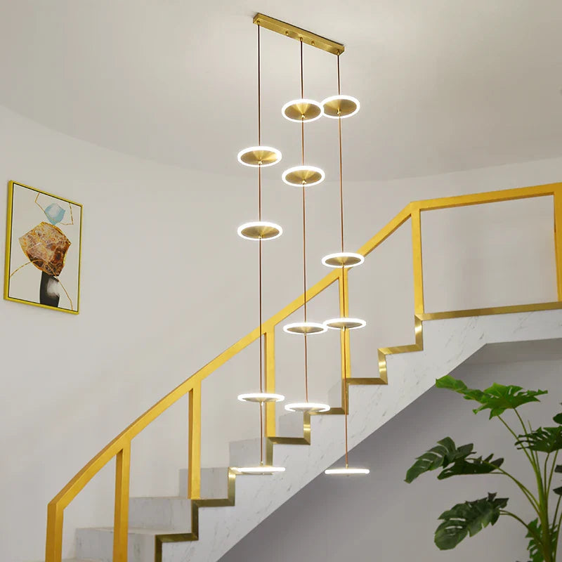 lampadario moderno a led per scala di design ed elegante