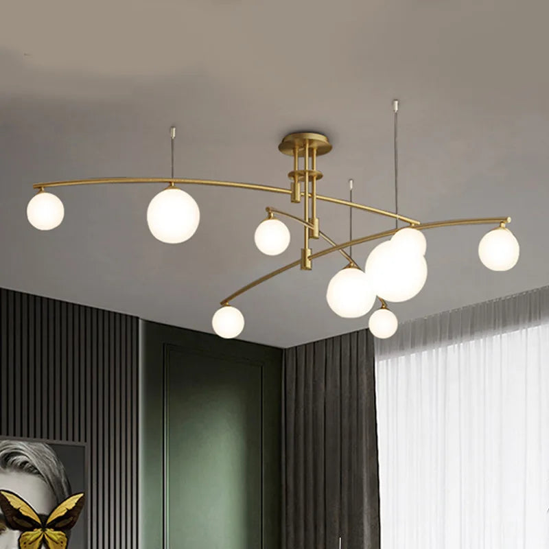 Lampadario in metallo e vetro design moderno
