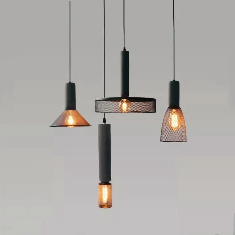 Lampadario industriale in cemento sospeso