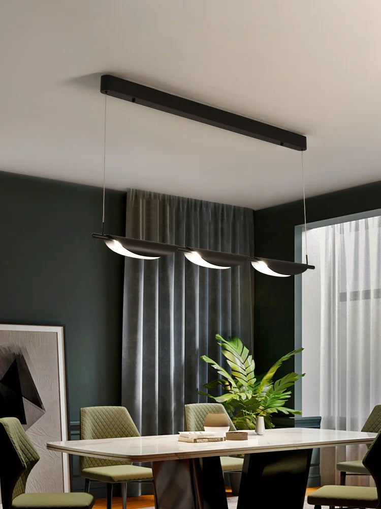 Lampadario moderno minimalista sofisticato sospeso