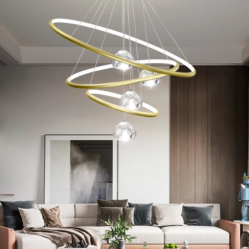 lampadario moderno in cristallo con illuminazione a led