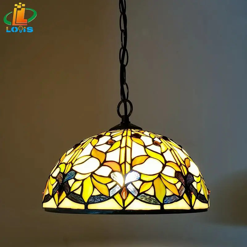 Lampadario Tiffany con foglie elegante e unico
