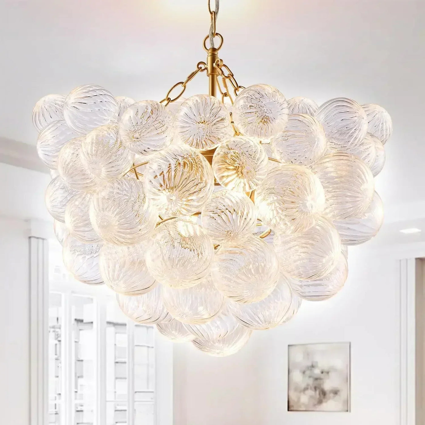 lampadario sospeso a bolle di vetro design moderno per interni eleganti