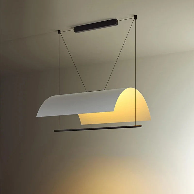 Lampadario unico, design moderno luminoso