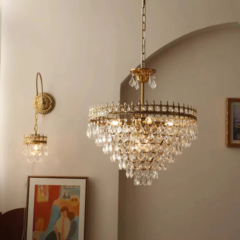 lampadario in cristallo retrò per decorazione interna elegante