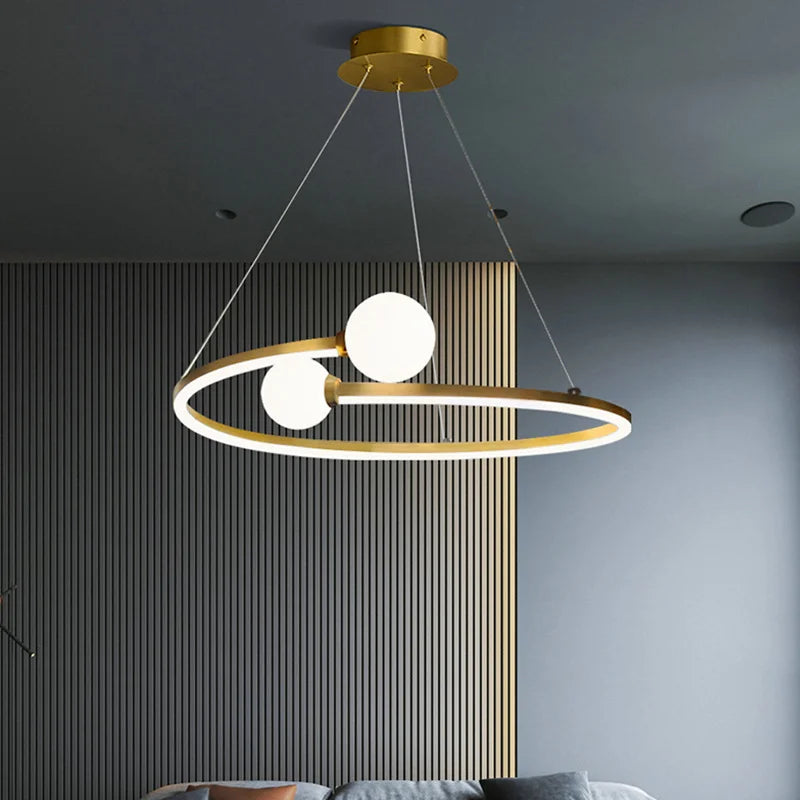 Lampadario scandinavo elegante luminoso