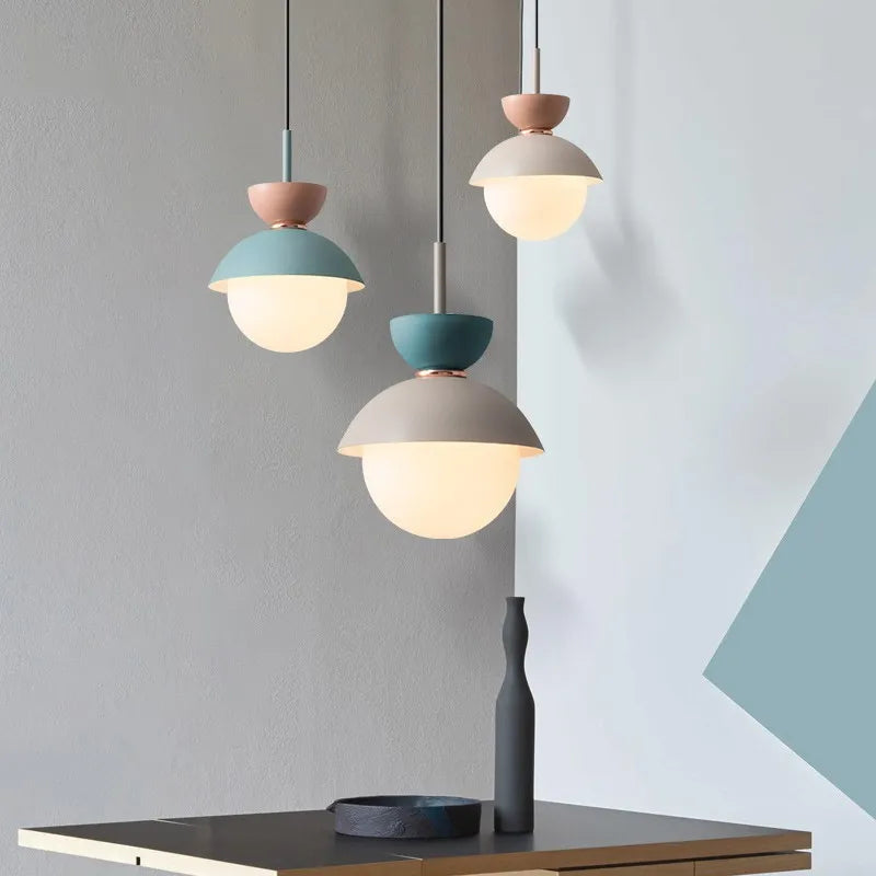 Lampada a sospensione design nordico contemporaneo luminosa