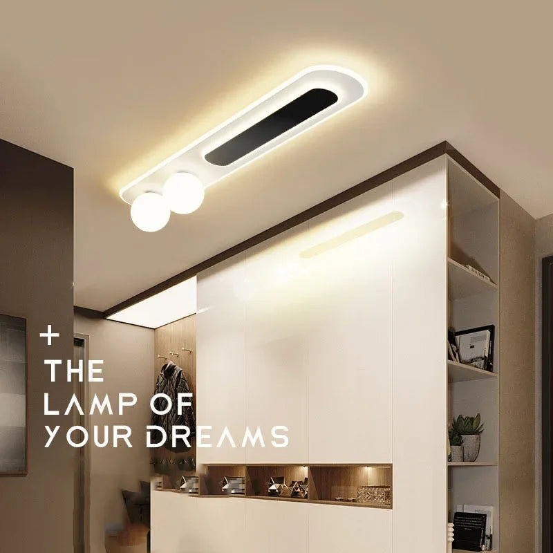 Lampadario moderno che illumina l'atmosfera interna