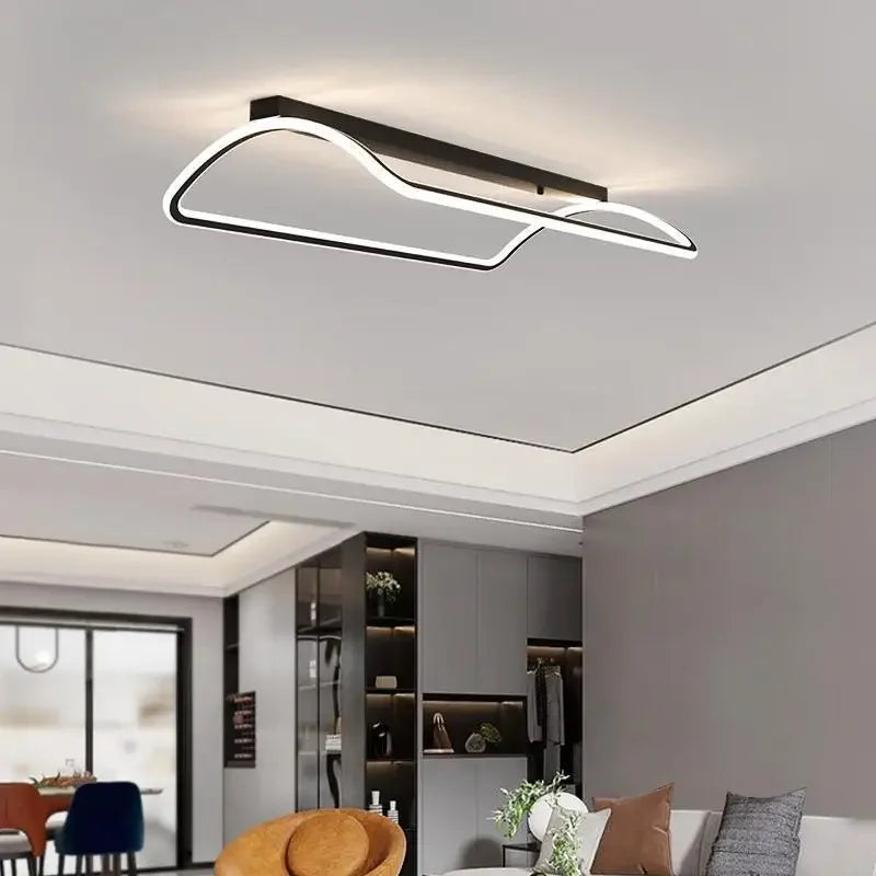 Elegante lampadario moderno minimalista.