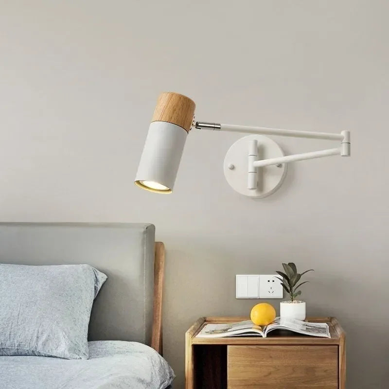 Lampada sospesa in legno design elegante