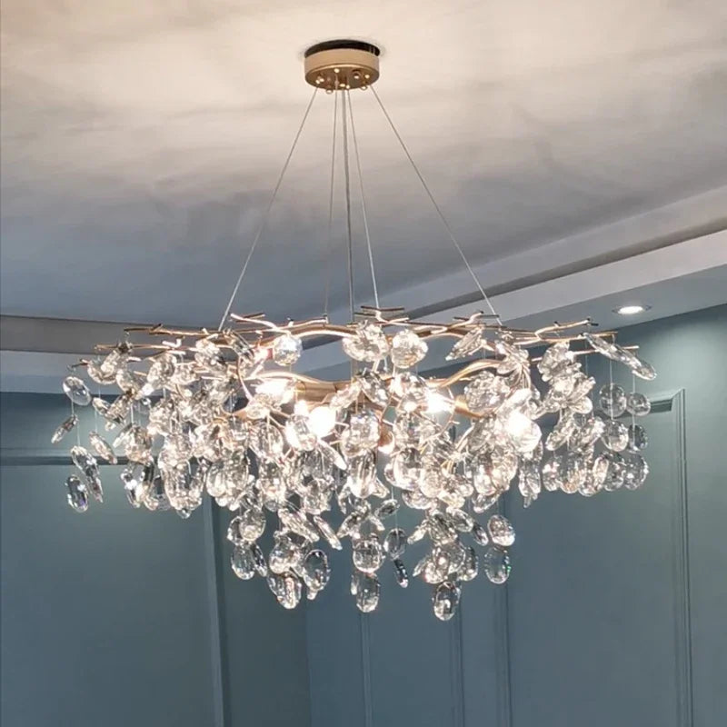 lampadario di cristallo di lusso per un'illuminazione raffinata