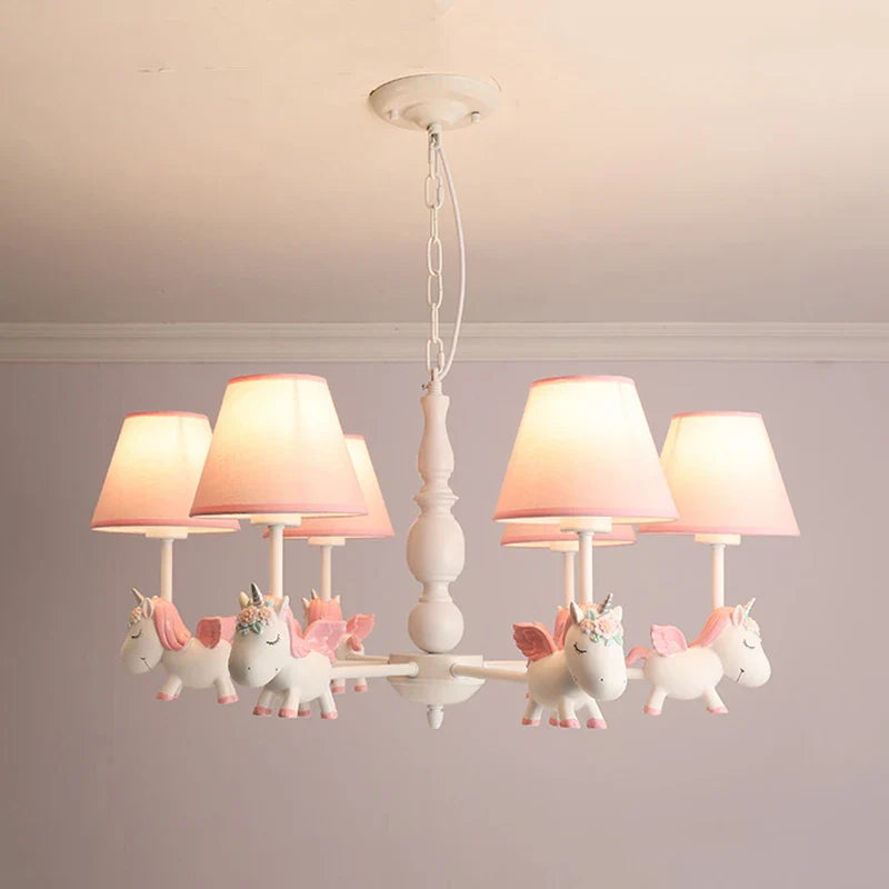 lampadario unicorno a tema cartone animato per camera dei bambini sospeso