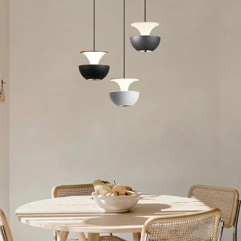Lampadario LED contemporaneo elegante e luminoso