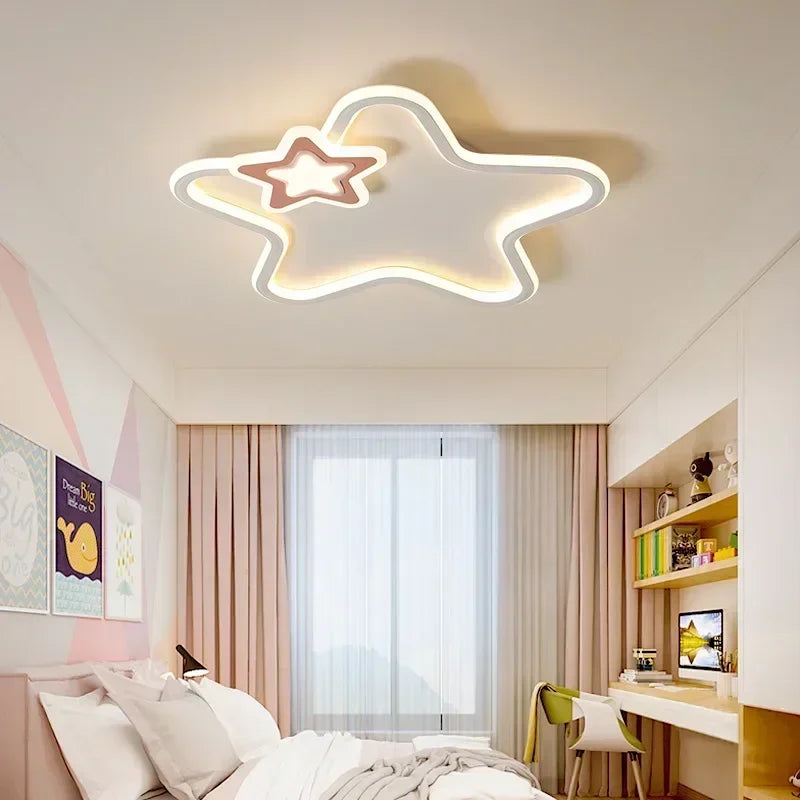 Lampadario contemporaneo brillante ed elegante