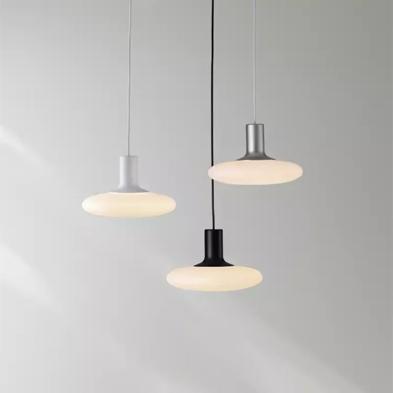 lampadario in vetro minimalista per decorazione creativa e moderna