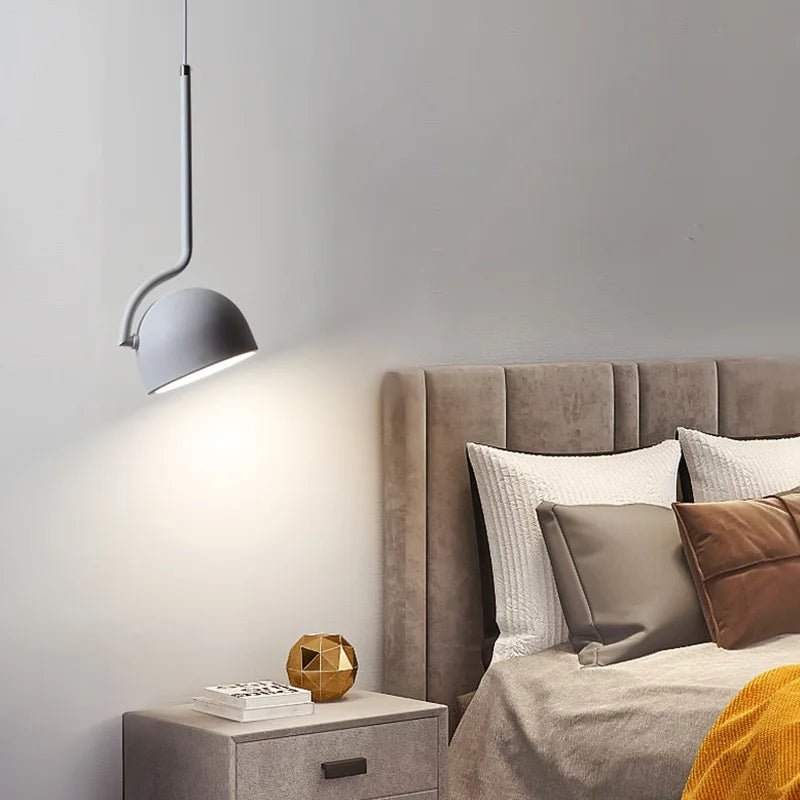 Lampada a sospensione moderna minimalista elegante.