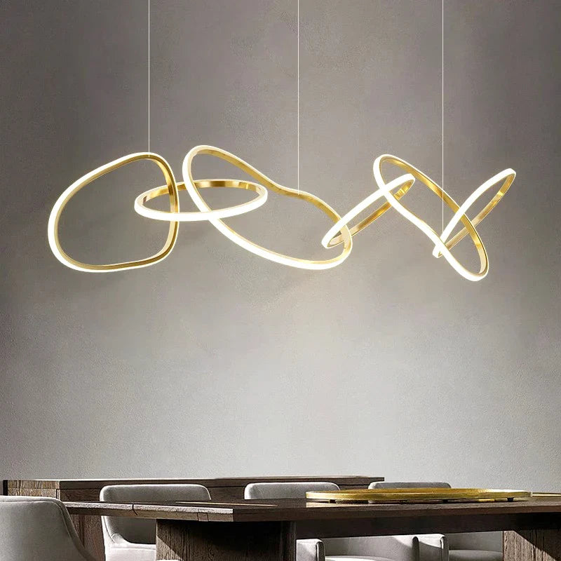 lampadario design dorato decorazione vintage sala da pranzo illuminazione interna