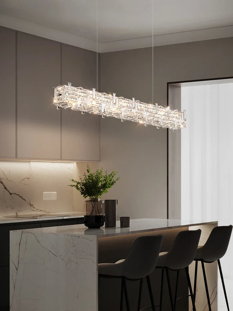 lampadario in cristallo design per spazio moderno ed elegante