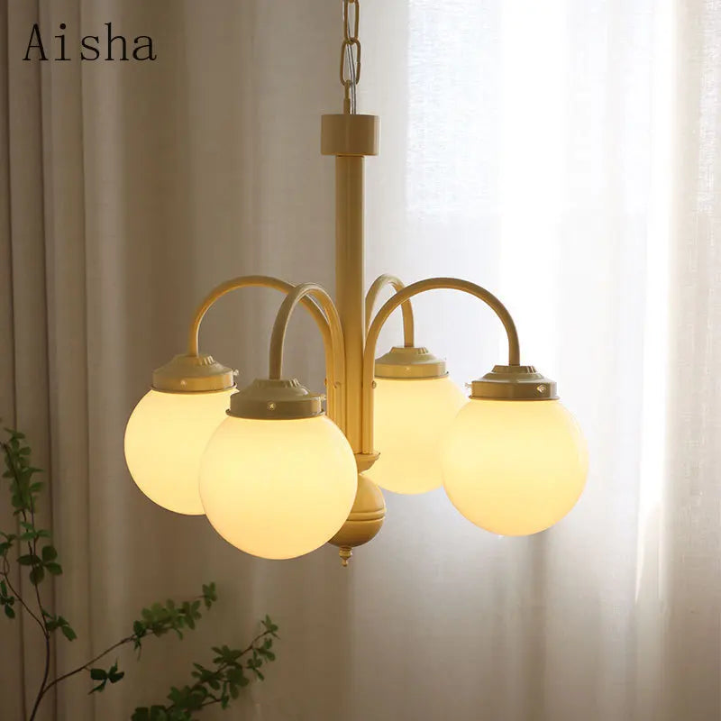 lampadario retrò in vetro per decorazione interna a più teste