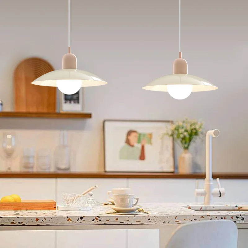 Lampadario moderno design in ferro battuto