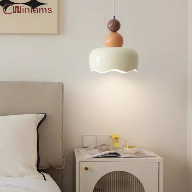 lampadario moderno e creativo per ristorante o bar