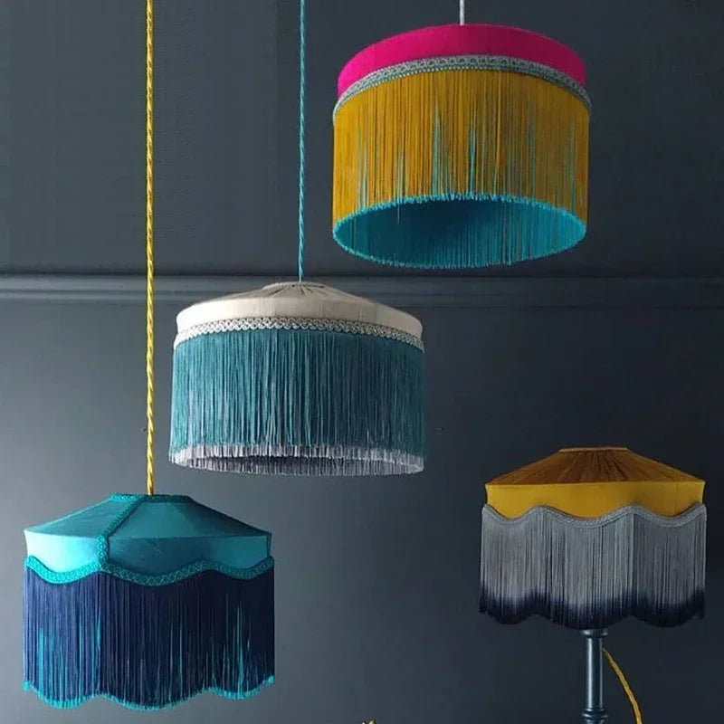 lampadario vintage in tessuto con pendagli per decorazione d'interni