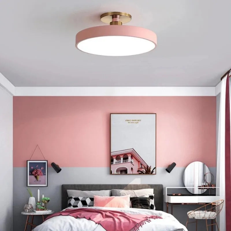 Lampadario senza fili dal design nordico colorato
