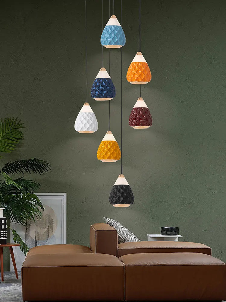 lampadario creativo con pigne per decorazione moderna