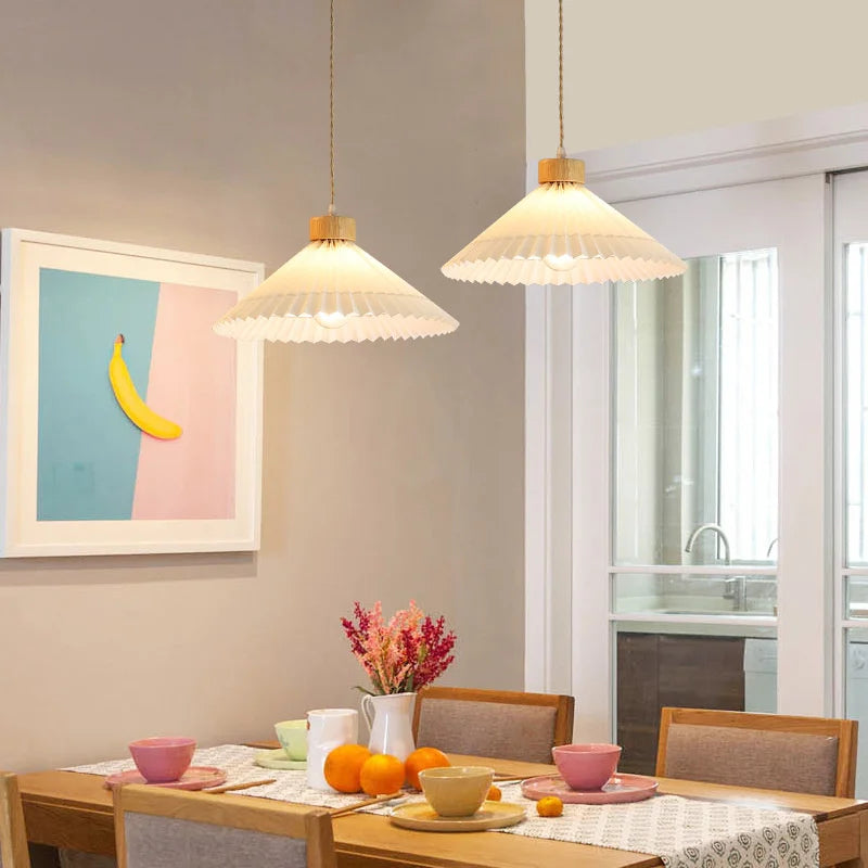 Lampadario in legno design contemporaneo elegante