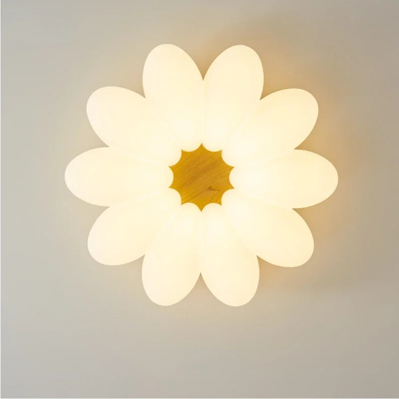 Lampada creativa che illumina lo spazio accogliente.