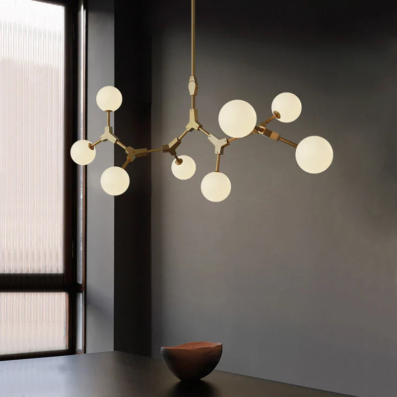 Lampadario minimalista luminoso e delicato per interni