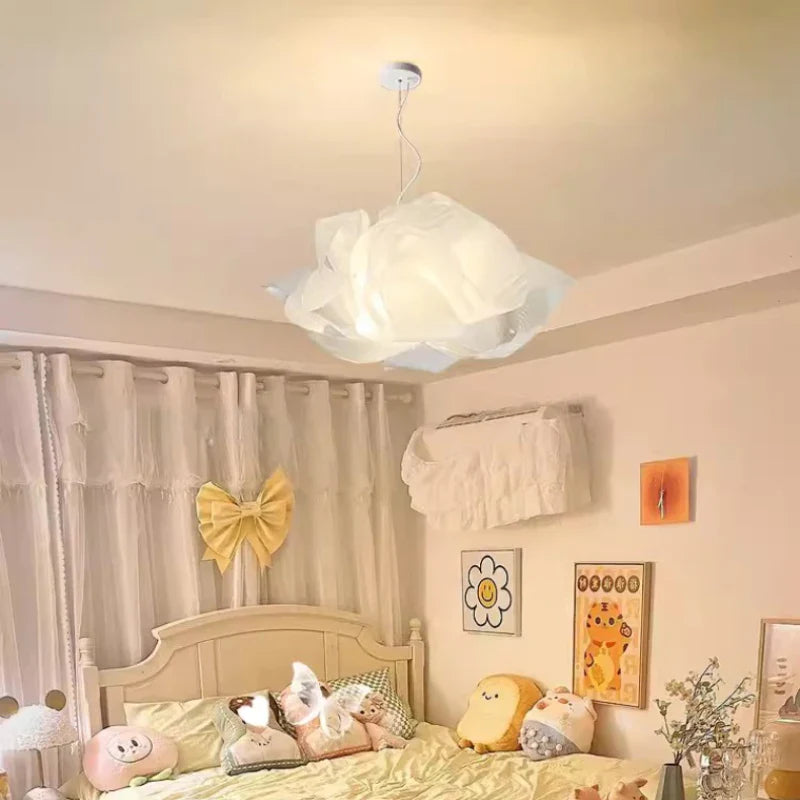 lampadario a forma di fiore per camera bambini romantica