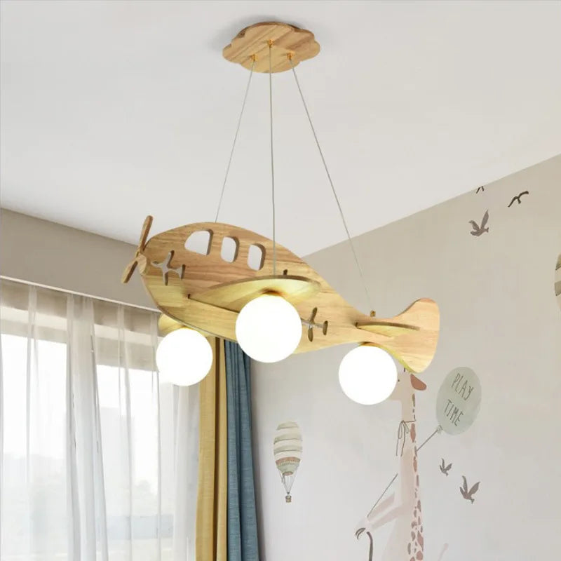 Lampadario in legno moderno per cameretta