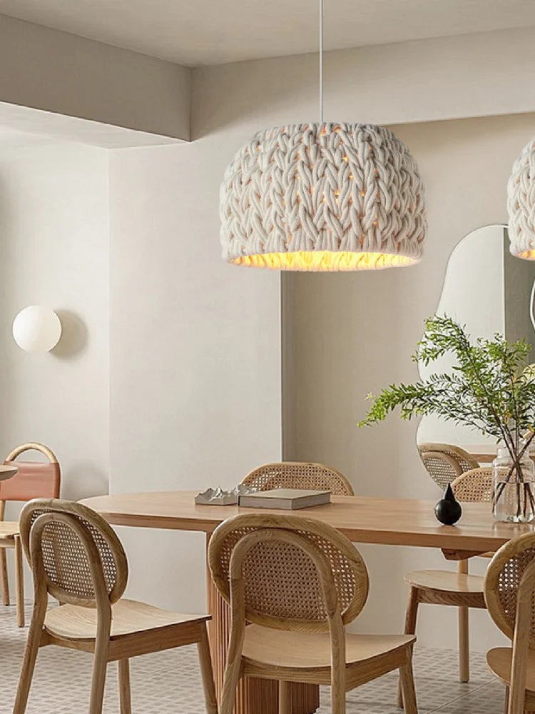 Lampadario nordico: elegante accessorio luminoso.