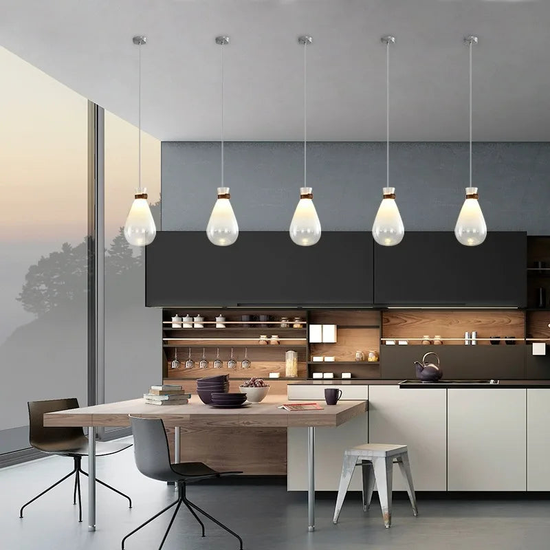 Lampadario in vetro moderno luminoso